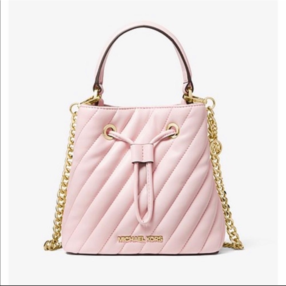 Michael Kors Quilted Suri small bucket bag bundle
